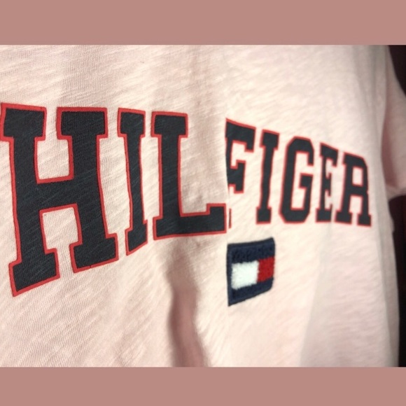 TOMMY HILFIGER Women’s T-Shirt - Picture 5 of 6